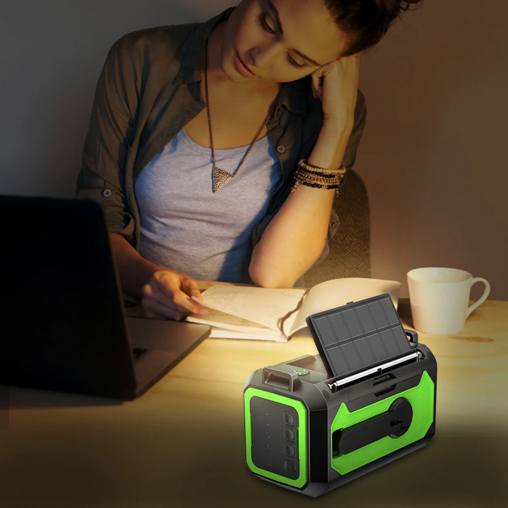 Emergency Solar Power Radio